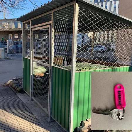 Dikol Two-room Apartment-self Check-in & Free Parking Near Center タリン