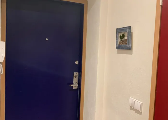 아파트 Dikol Two-room Apartment-self Check-in & Free Parking Near Center 탈린