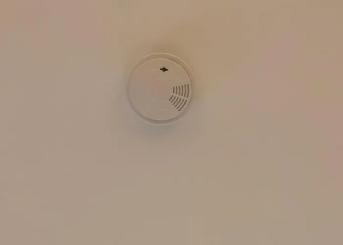 Dikol Two-room Apartment-self Check-in & Free Parking Near Center